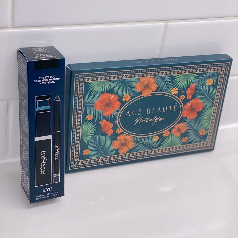 ACE BEAUTE NOSTALGIA PALETTE/TRESTIQUE EYE DUO NEW